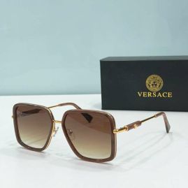 Picture of Versace Sunglasses _SKUfw55113785fw